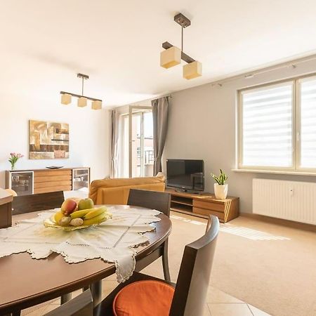 Apartment In The Heart Of Гданськ Екстер'єр фото