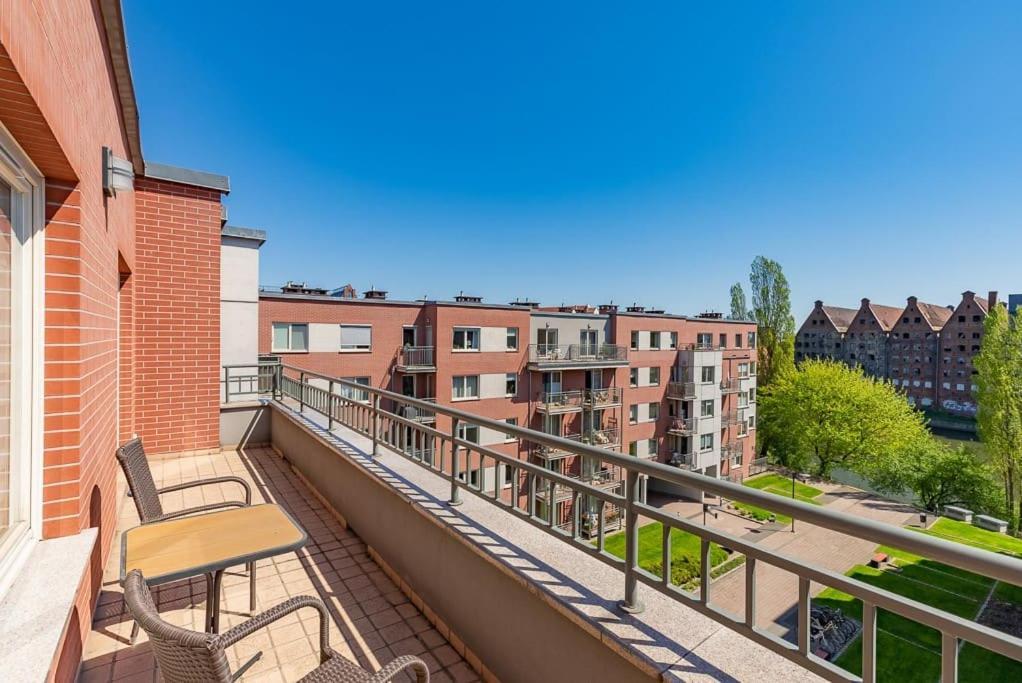 Apartment In The Heart Of Гданськ Екстер'єр фото